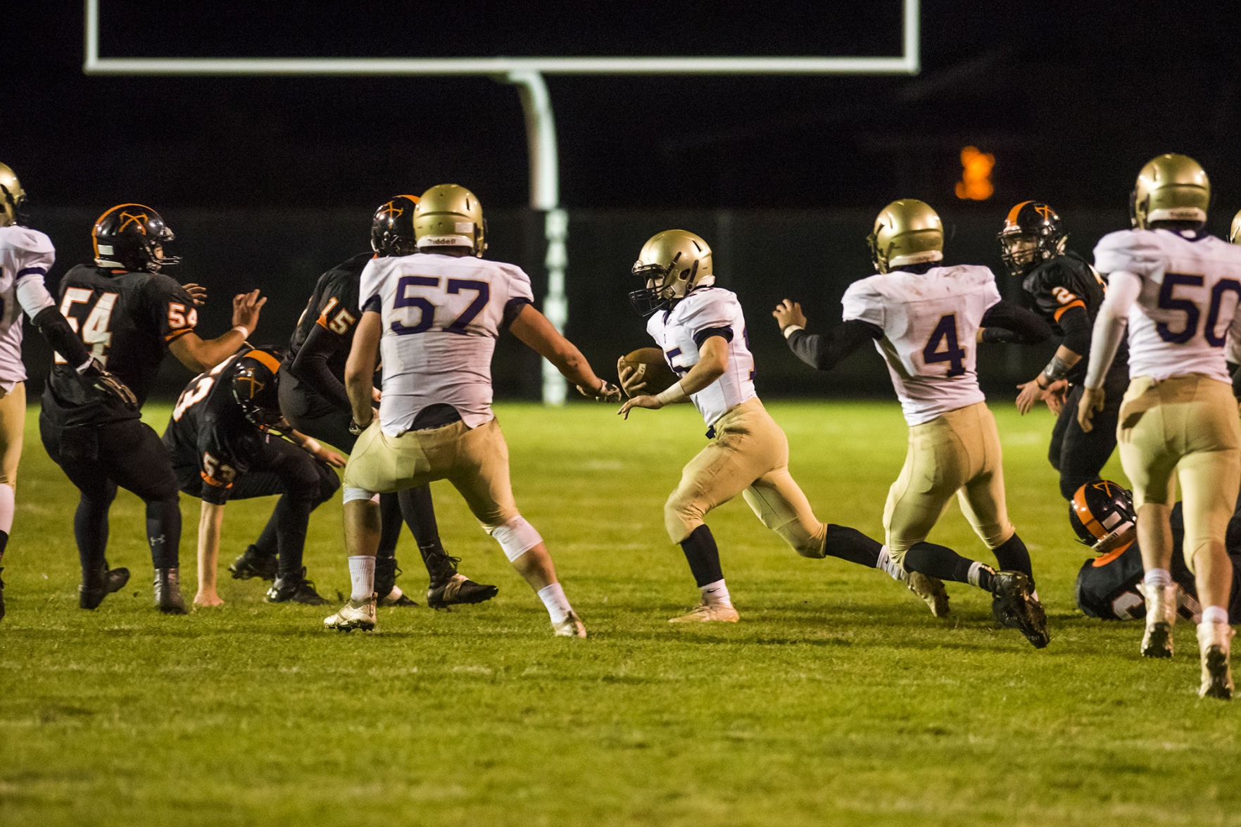 Football: Onalska @ Rainier